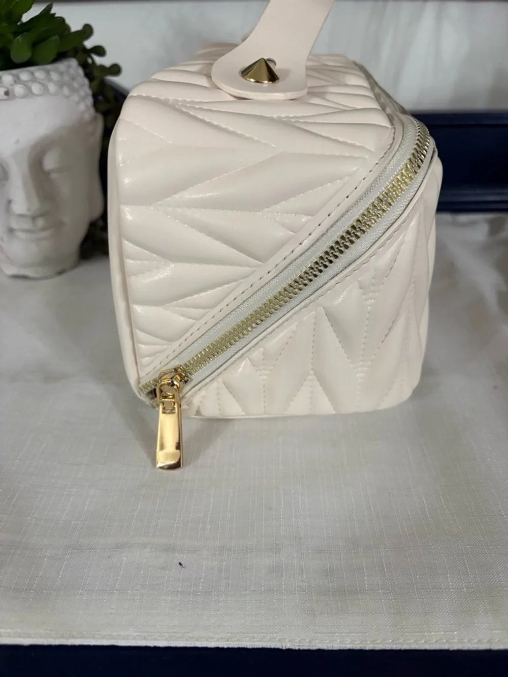 Quilted Handle Cosmetic Case - Cream - Picture 9 of 9